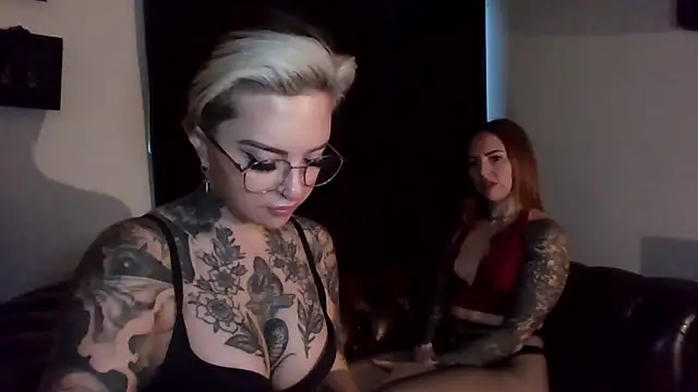 Alexandersonxo online show from December 18, 2025, 8:31 am