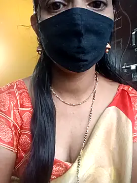 Snapshot of sweet-mahi chatting on December 4, 2024, 2:20 am sweet-mahi online show from December 4, 2024, 2:20 am