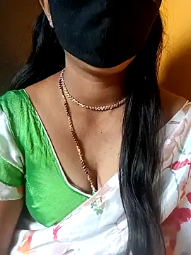 Snapshot of sweet-mahi chatting on December 4, 2024, 8:34 am sweet-mahi online show from December 4, 2024, 8:34 am