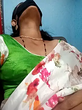 Snapshot of sweet-mahi chatting on December 4, 2024, 6:28 pm sweet-mahi online show from December 4, 2024, 6:28 pm