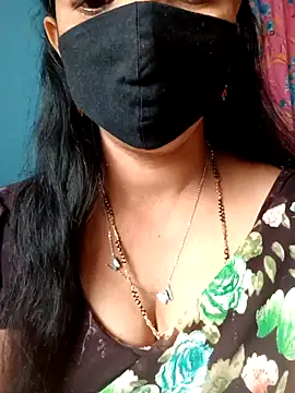 Snapshot of sweet-mahi chatting on December 6, 2024, 8:26 am sweet-mahi online show from December 6, 2024, 8:26 am