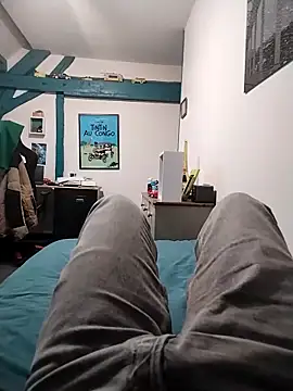 Snapshot of JulesG18 chatting on February 26, 2026, 5:45 pm JulesG18 online show from February 26, 2026, 5:45 pm