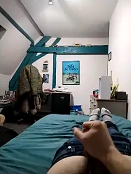 Snapshot of JulesG18 chatting on March 2, 2026, 9:32 pm JulesG18 online show from March 2, 2026, 9:32 pm