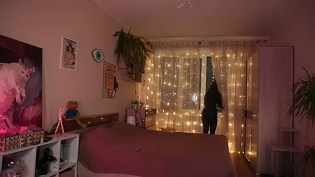 Staceymur online show from December 16, 2024, 8:48 pm