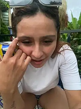 Keittly  online show from February 25, 2025, 7:09 am