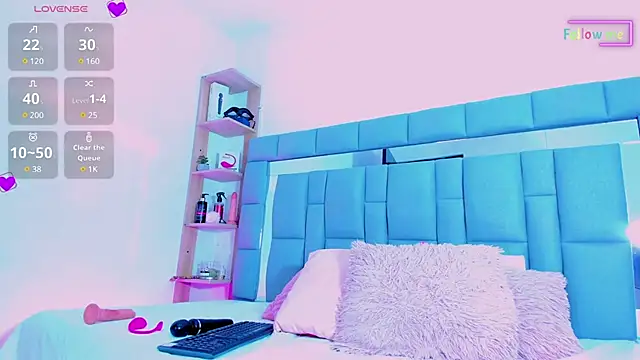 vivianne scott online show from February 12, 2025, 12:01 pm