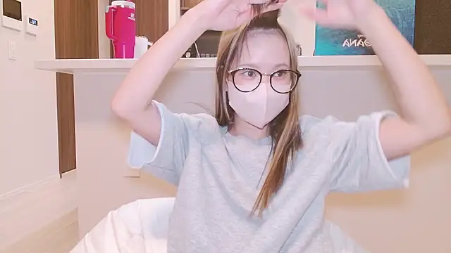 Snapshot of _hina_chan_ chatting on February 22, 2026, 1:42 pm hina chan online show from February 22, 2026, 1:42 pm