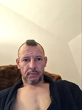 Vasember11xh online show from April 23, 2026, 7:16 pm