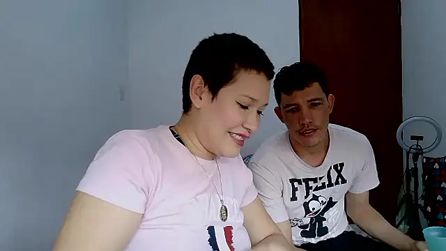 luxandracon23 online show from January 15, 2026, 2:32 pm