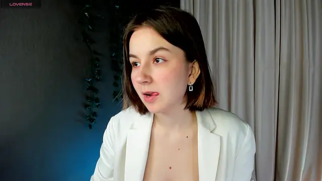 Snapshot of mind_game chatting on December 8, 2024, 5:39 am mind game online show from December 8, 2024, 5:39 am