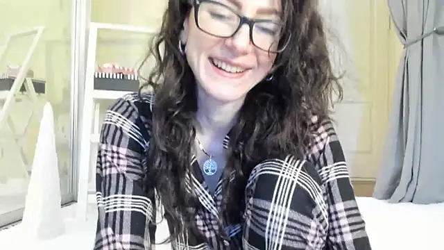Snapshot of Baby_Jewel chatting on December 24, 2024, 11:17 am Baby Jewel online show from December 24, 2024, 11:17 am