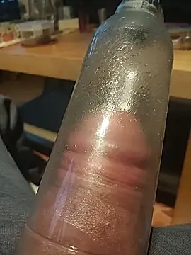 Gilgamesch1704 online show from January 3, 2025, 7:27 am