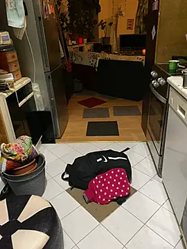 Gilgamesch1704 online show from March 19, 2025, 8:11 pm