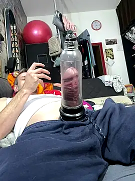 Gilgamesch1704 online show from October 27, 2025, 1:59 pm