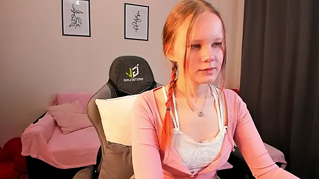 boostyboobs online show from March 3, 2025, 9:15 pm