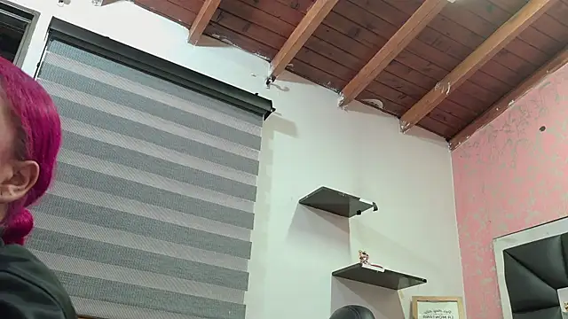 Sofia martiin online show from October 11, 2025, 3:06 am