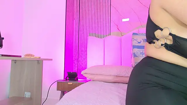 Sofia martiin online show from February 26, 2026, 3:05 am