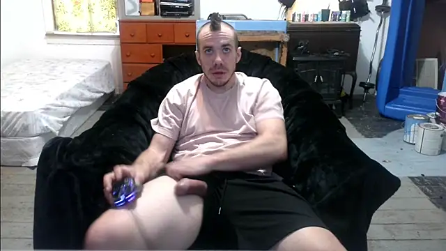 ScubaStevex online show from March 8, 2025, 5:22 pm