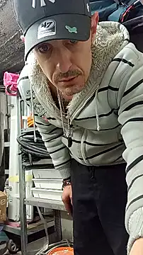 Danny22333 online show from March 2, 2026, 6:47 am