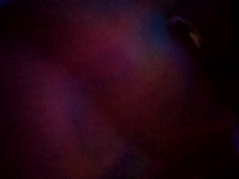 Snapshot of ich411983 chatting on December 10, 2024, 10:37 pm ich411983 online show from December 10, 2024, 10:37 pm