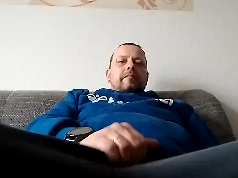 Snapshot of ich411983 chatting on February 28, 2025, 3:37 pm ich411983 online show from February 28, 2025, 3:37 pm