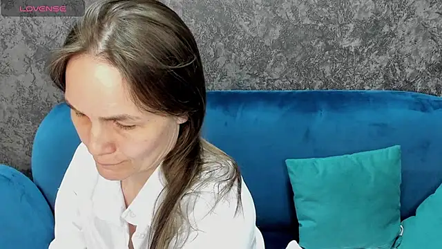 Snapshot of Lillian_White chatting on March 10, 2025, 2:05 pm Lillian White online show from March 10, 2025, 2:05 pm