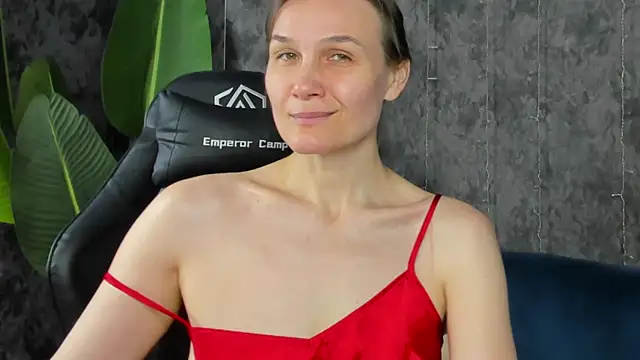 Lillian White online show from April 6, 2026, 4:46 am