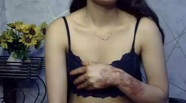 Snapshot of sonam_love- chatting on March 1, 2025, 8:21 pm sonam love- online show from March 1, 2025, 8:21 pm