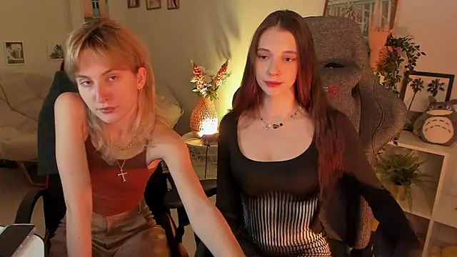 AveAngela online show from January 16, 2025, 9:16 am