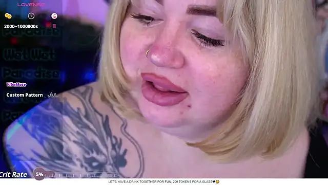 Snapshot of ZaraReignn chatting on January 14, 2026, 8:36 pm ZaraReignn online show from January 14, 2026, 8:36 pm