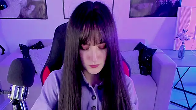 Snapshot of LuxRayi chatting on February 11, 2025, 9:46 pm LuxRayi online show from February 11, 2025, 9:46 pm