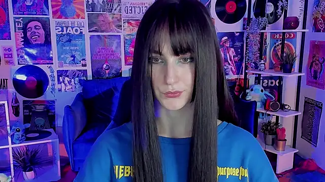 Snapshot of LuxRayi chatting on March 15, 2025, 5:37 pm LuxRayi online show from March 15, 2025, 5:37 pm