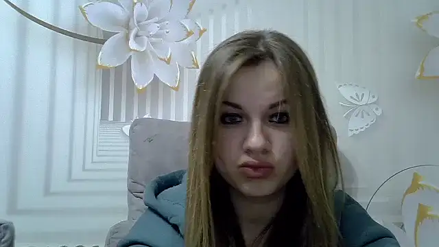 Snapshot of TinaFun4u chatting on February 17, 2025, 9:08 pm TinaFun4u online show from February 17, 2025, 9:08 pm