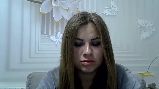 TinaFun4u online show from April 17, 2026, 8:01 pm