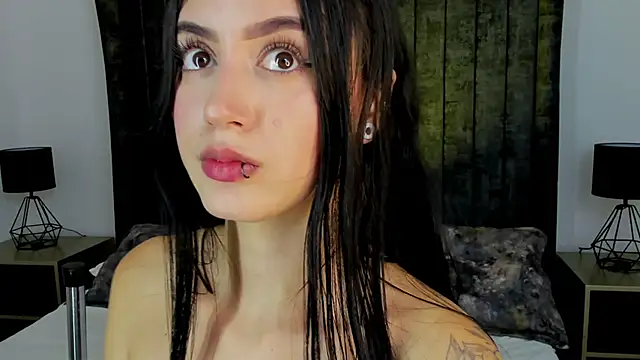 NataGarcia online show from December 16, 2024, 5:54 pm