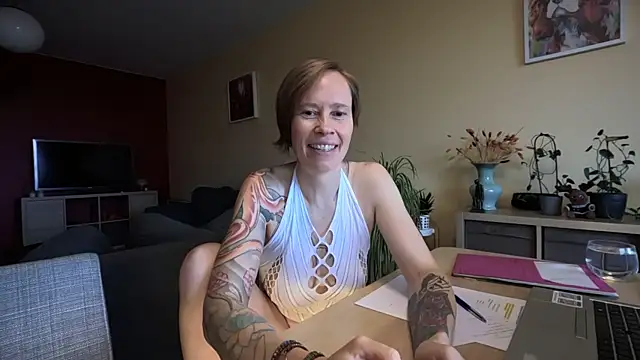 SexyExclusiveflower online show from October 10, 2025, 7:07 am