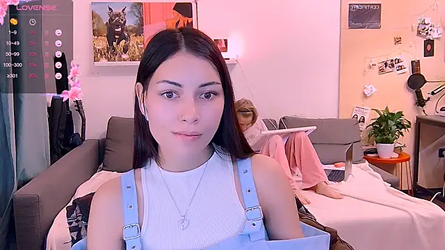 KatiKate online show from November 8, 2025, 3:34 pm