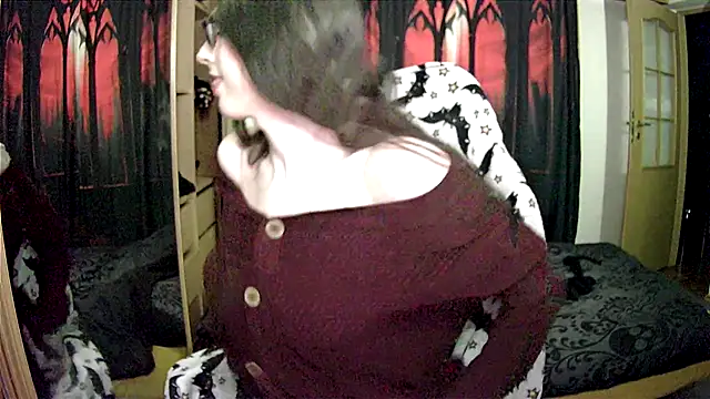 Snapshot of bluerose00 chatting on January 15, 2025, 8:26 pm bluerose00 online show from January 15, 2025, 8:26 pm