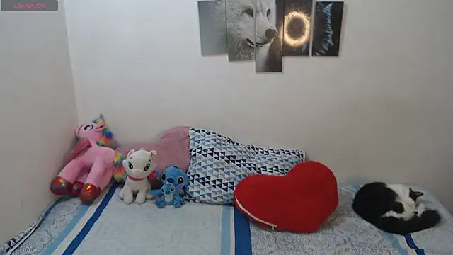 Pocahontas Princess  online show from October 29, 2025, 1:57 pm