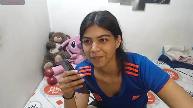 Snapshot of Pocahontas_Princess_ chatting on June 3, 2026, 4:34 pm Pocahontas Princess online show from June 3, 2026, 4:34 pm