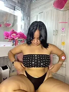 Snapshot of Violetrousse chatting on May 21, 2026, 10:28 pm Violetrousse online show from May 21, 2026, 10:28 pm