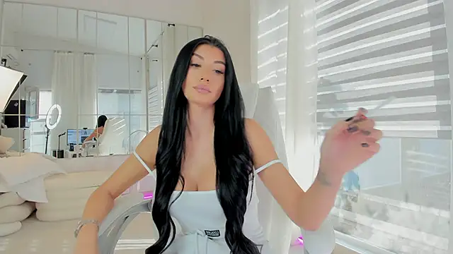 Snapshot of missdiamond_ chatting on October 29, 2025, 8:05 am missdiamond online show from October 29, 2025, 8:05 am