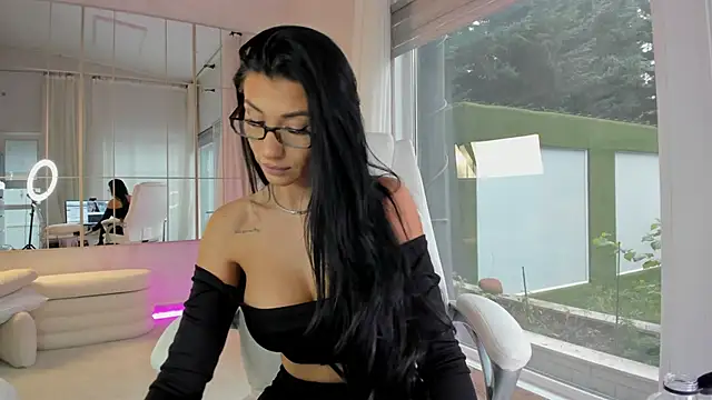 Snapshot of missdiamond_ chatting on November 5, 2025, 8:03 am missdiamond online show from November 5, 2025, 8:03 am