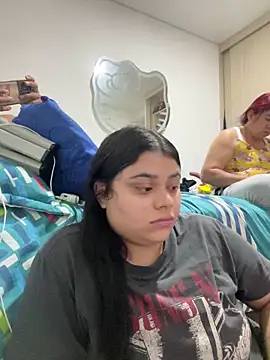 alissonfernandez  online show from March 22, 2025, 2:27 am