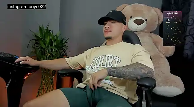 boyc022  online show from March 8, 2025, 12:11 am