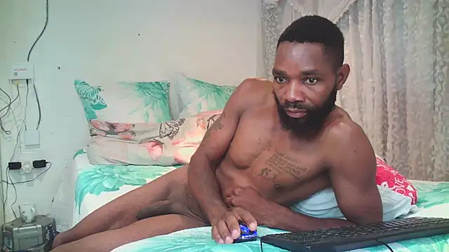 BUSTYY44DD online show from November 17, 2025, 7:25 am