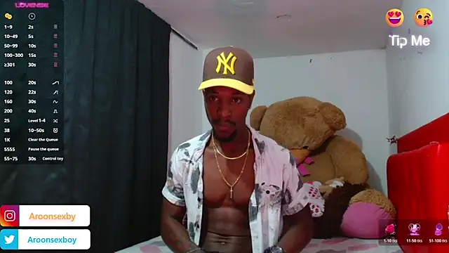 Aroonpapisex online show from October 26, 2025, 10:15 pm