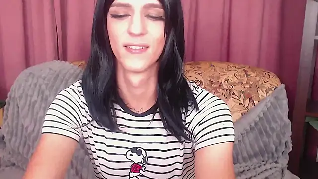 Snapshot of _CRYSTAL_tgirl chatting on December 5, 2024, 3:17 pm CRYSTAL tgirl online show from December 5, 2024, 3:17 pm