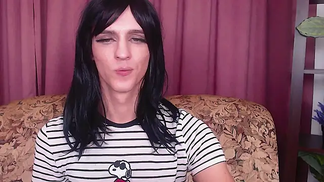 Snapshot of _CRYSTAL_tgirl chatting on December 5, 2024, 6:22 pm CRYSTAL tgirl online show from December 5, 2024, 6:22 pm