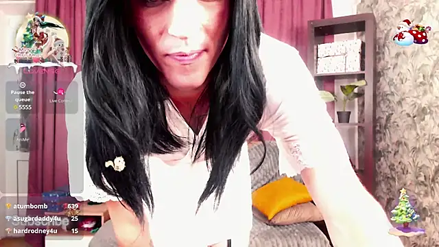 Snapshot of _CRYSTAL_tgirl chatting on December 25, 2024, 6:30 pm CRYSTAL tgirl online show from December 25, 2024, 6:30 pm